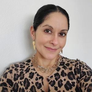 Meet your Posher, Laurie